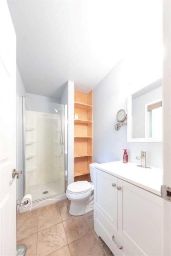 2903 58 Ave, Lloydminster, AB - Indoor Photo Showing Bathroom