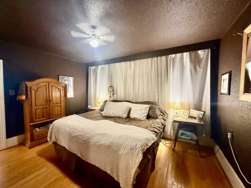 5107 46 Street, Provost, AB - Indoor Photo Showing Bedroom