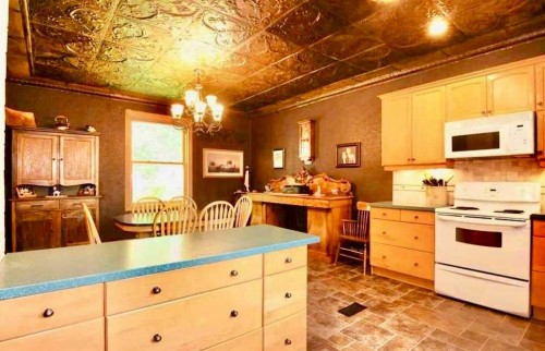 5107 46 Street, Provost, AB - Indoor Photo Showing Kitchen