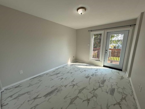 2725 57B Avenue, Lloydminster, AB 
