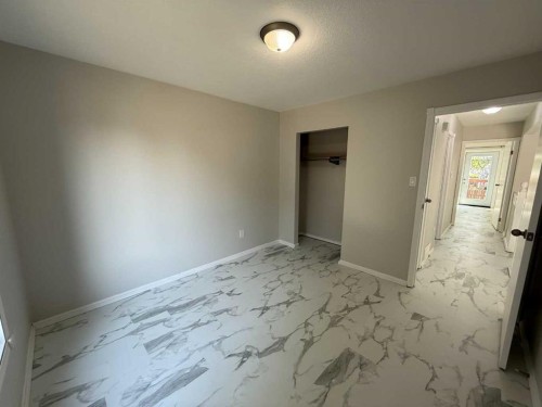 2725 57B Avenue, Lloydminster, AB 