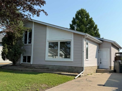 2725 57B Avenue, Lloydminster, AB 