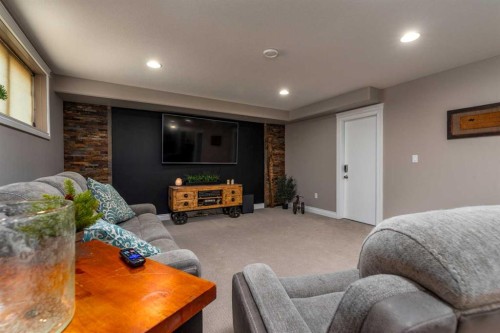 1306 52C Avenue, Lloydminster, AB - Indoor