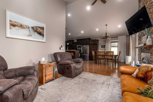 1306 52C Avenue, Lloydminster, AB - Indoor Photo Showing Living Room