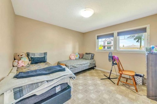 5013 47 Street, Lloydminster, AB - Indoor Photo Showing Bedroom