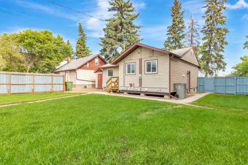 5013 47 Street, Lloydminster, AB - Outdoor