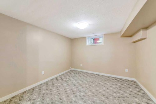 5013 47 Street, Lloydminster, AB - Indoor Photo Showing Other Room