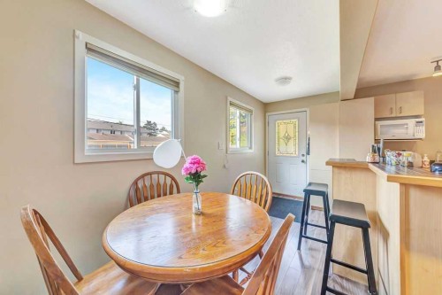 5013 47 Street, Lloydminster, AB - Indoor Photo Showing Dining Room