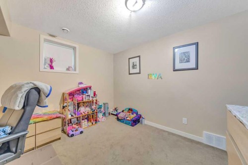 5015 47 Street, Lloydminster, AB - Indoor