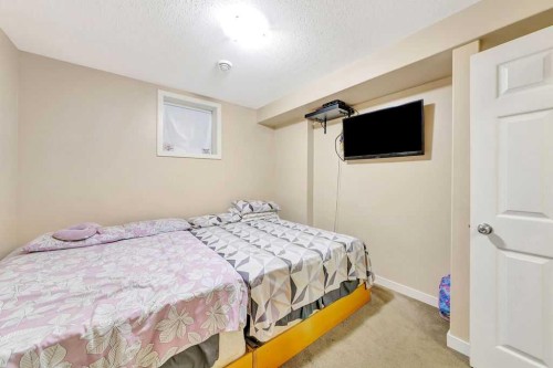 5015 47 Street, Lloydminster, AB - Indoor Photo Showing Bedroom