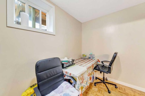 5015 47 Street, Lloydminster, AB - Indoor Photo Showing Office