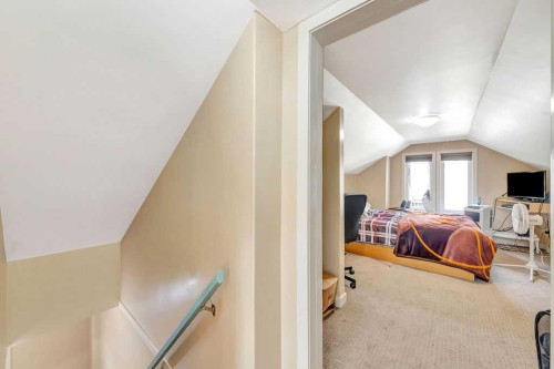 5015 47 Street, Lloydminster, AB - Indoor