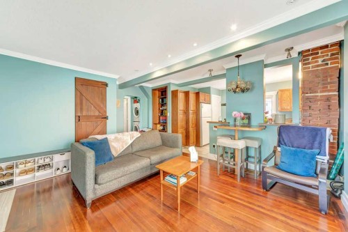 5015 47 Street, Lloydminster, AB - Indoor Photo Showing Living Room