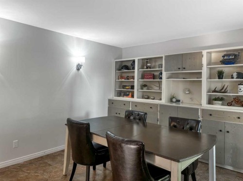 5514 48, Lloydminster, AB - Indoor