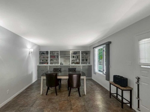 5514 48, Lloydminster, AB - Indoor Photo Showing Other Room