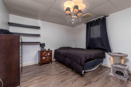 2604 57 A Avenue, Lloydminster, AB - Indoor Photo Showing Bedroom
