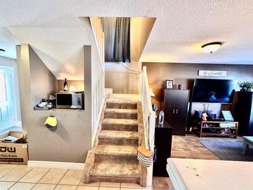 2826 12 Avenue, Wainwright, AB - Indoor Photo Showing Other Room