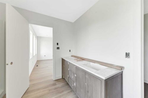 6906 35 Street, Lloydminster, AB - Indoor Photo Showing Other Room