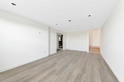 6906 35 Street, Lloydminster, AB - Indoor Photo Showing Other Room
