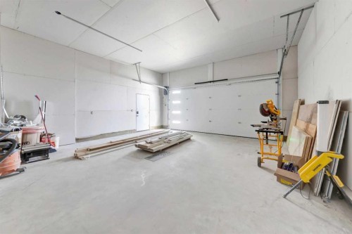 6906 35 Street, Lloydminster, AB - Indoor Photo Showing Garage
