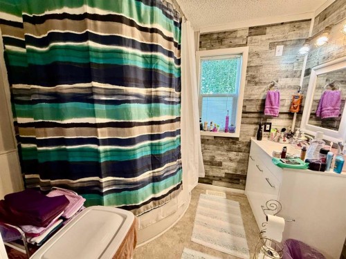 4024 51 Avenue, Provost, AB - Indoor