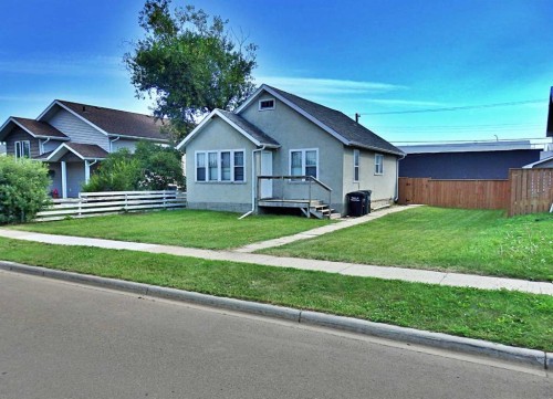 4709 48B Avenue, Vermilion, AB - Outdoor