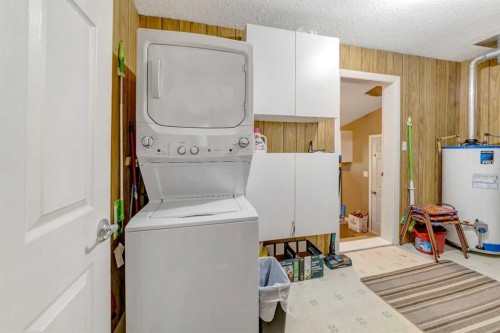 525 + 521 Graeme Road, Turtle Lake, SK - Indoor Photo Showing Laundry Room
