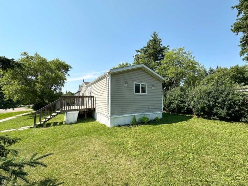 5001 51 Street, Clandonald, AB - Outdoor