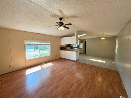 5001 51 Street, Clandonald, AB - Indoor