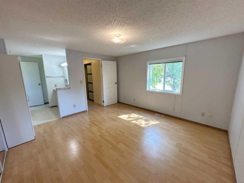 5001 51 Street, Clandonald, AB - Indoor