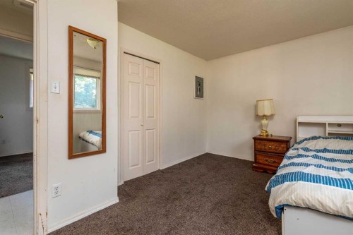 206 Main Street, Lashburn, SK - Indoor Photo Showing Bedroom
