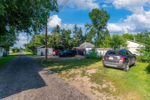 206 Main Street, Lashburn, SK - Outdoor