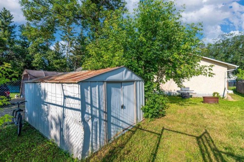 206 Main Street, Lashburn, SK - Outdoor