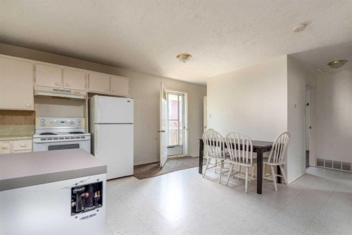 206 Main Street, Lashburn, SK - Indoor Photo Showing Kitchen