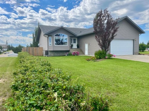 4905 5 Avenue, Chauvin, AB - Outdoor