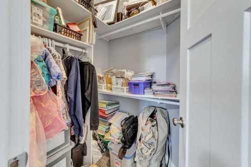 4206 40Th Street Close, Lloydminster, SK - Indoor With Storage