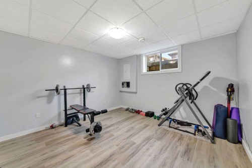 4206 40Th Street Close, Lloydminster, SK - Indoor Photo Showing Gym Room