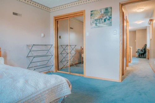 517 22 Street, Wainwright, AB - Indoor Photo Showing Bedroom