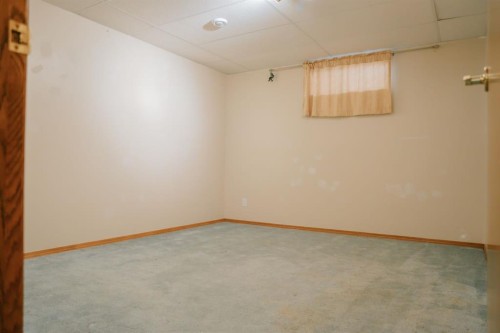 517 22 Street, Wainwright, AB - Indoor Photo Showing Other Room