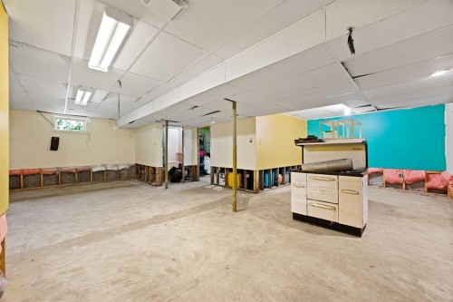 5001 Rr21, Blackfoot, AB - Indoor Photo Showing Other Room