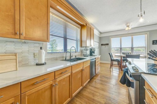 407 1 Avenue Nw, Waseca, SK - Indoor Photo Showing Kitchen