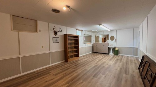 718 10 Street, Wainwright, AB - Indoor