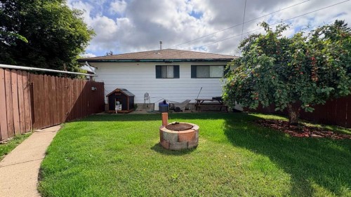 718 10 Street, Wainwright, AB - Outdoor