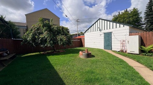 718 10 Street, Wainwright, AB - Outdoor