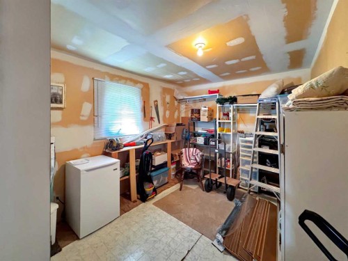22 Hawkes Street, Marsden, SK - Indoor Photo Showing Other Room
