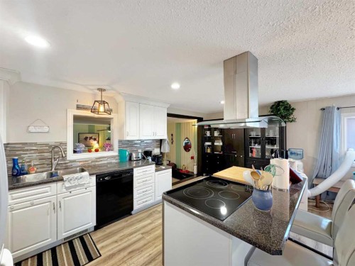 22 Hawkes Street, Marsden, SK - Indoor Photo Showing Kitchen