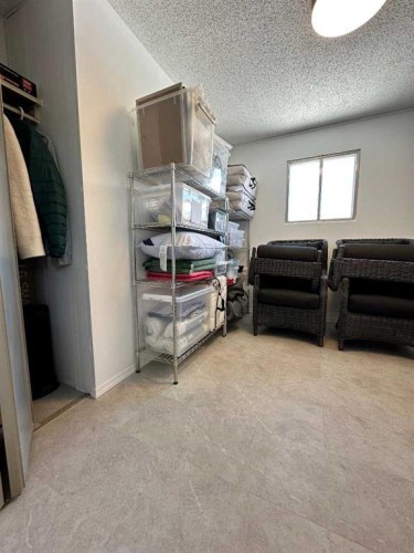 1950 5 Avenue, Wainwright, AB - Indoor