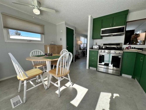 1950 5 Avenue, Wainwright, AB - Indoor