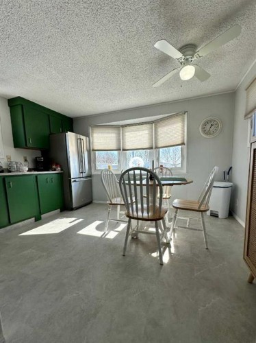 1950 5 Avenue, Wainwright, AB - Indoor