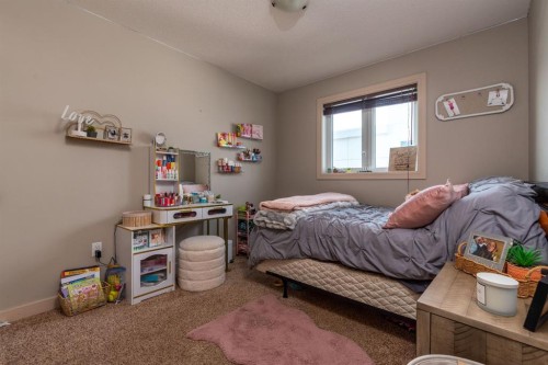 3802 74 Avenue, Lloydminster, AB - Indoor Photo Showing Bedroom